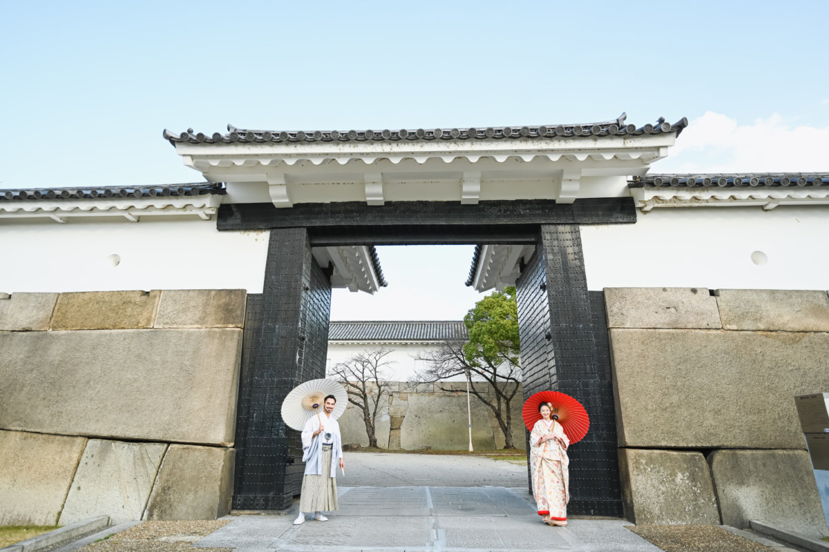 重厚感ある大阪城の大手門