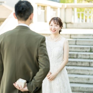 ワクワクに溢れた表情のご新婦様｜フォトウェディングの撮影ギャラリー