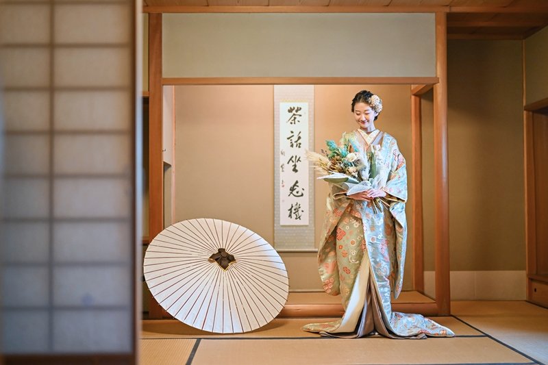 お茶室と花嫁