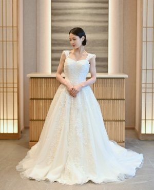 ドレス＆着物 | 大阪の前撮り＆フォトウェディング｜【公式】WEDDING